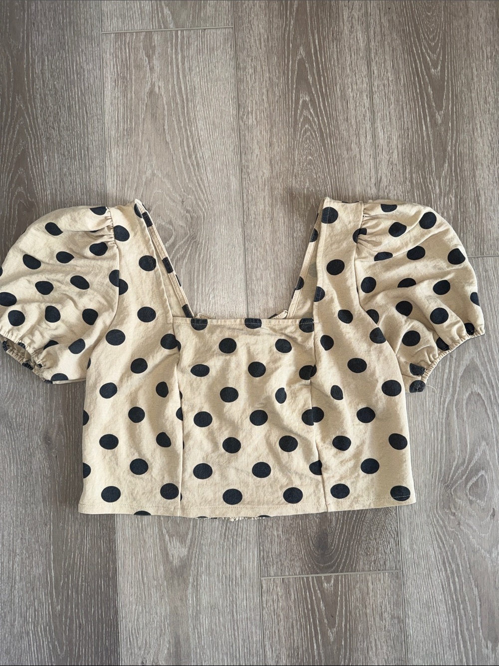 Polka Dot Puff Sleeve Crop Top